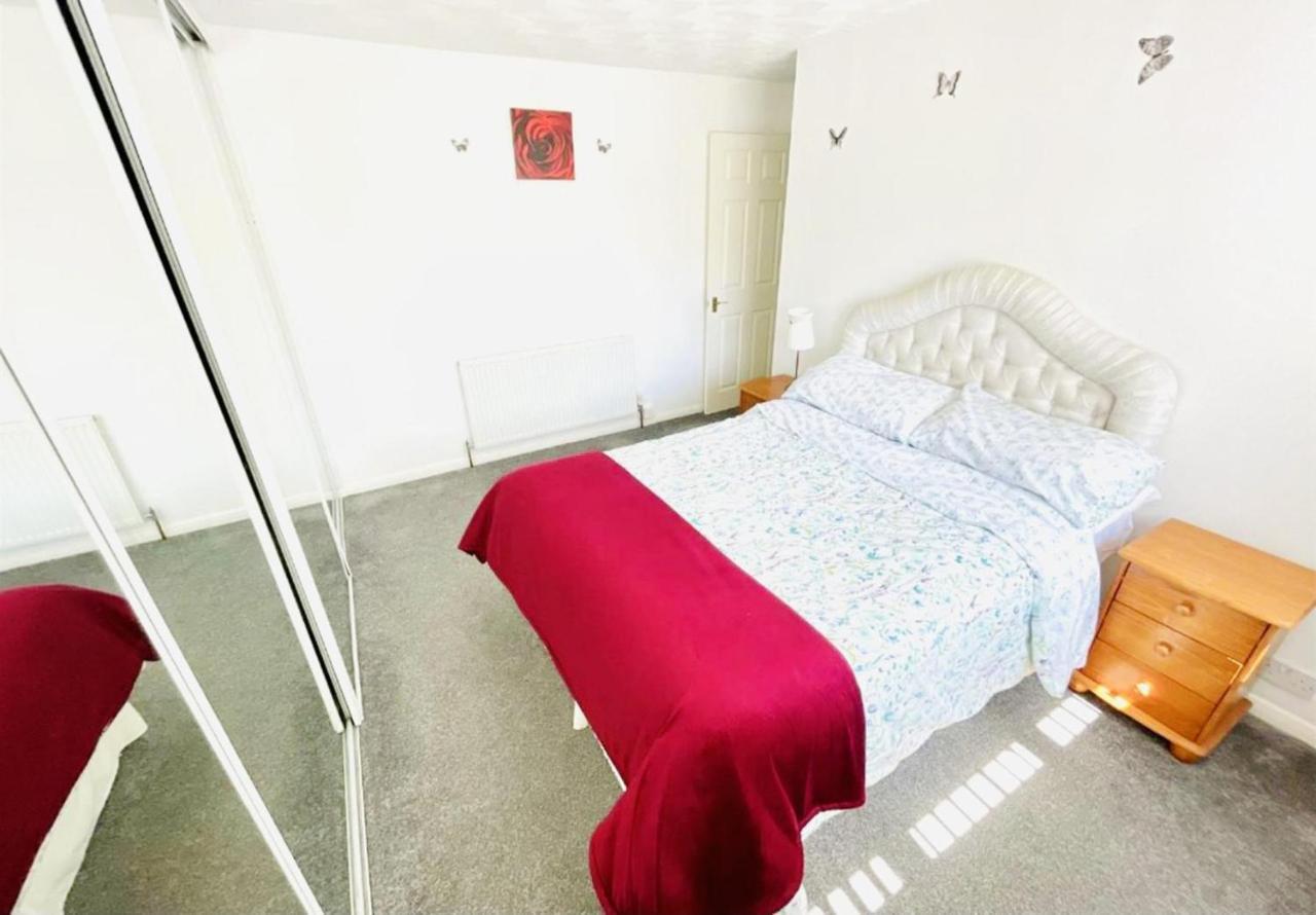 Lovely And Affordable House Closer To The Sea ハートルプール エクステリア 写真