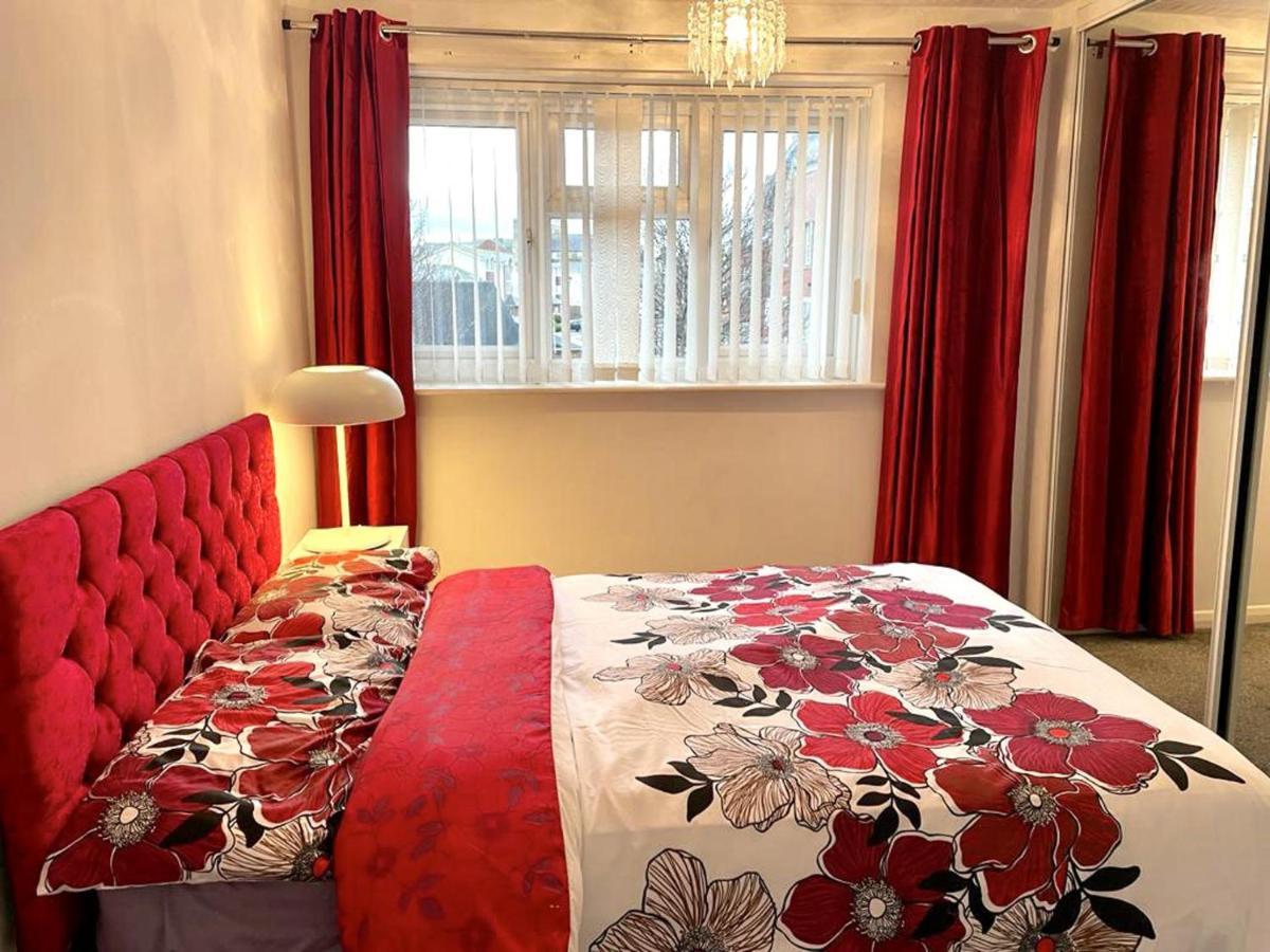 Lovely And Affordable House Closer To The Sea ハートルプール エクステリア 写真