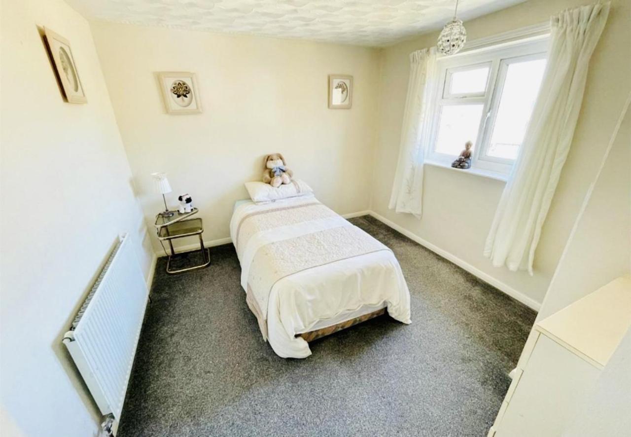 Lovely And Affordable House Closer To The Sea ハートルプール エクステリア 写真